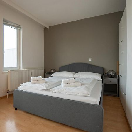Belvedere Terrace Apartment: Central Vienna Retreat Exterior photo
